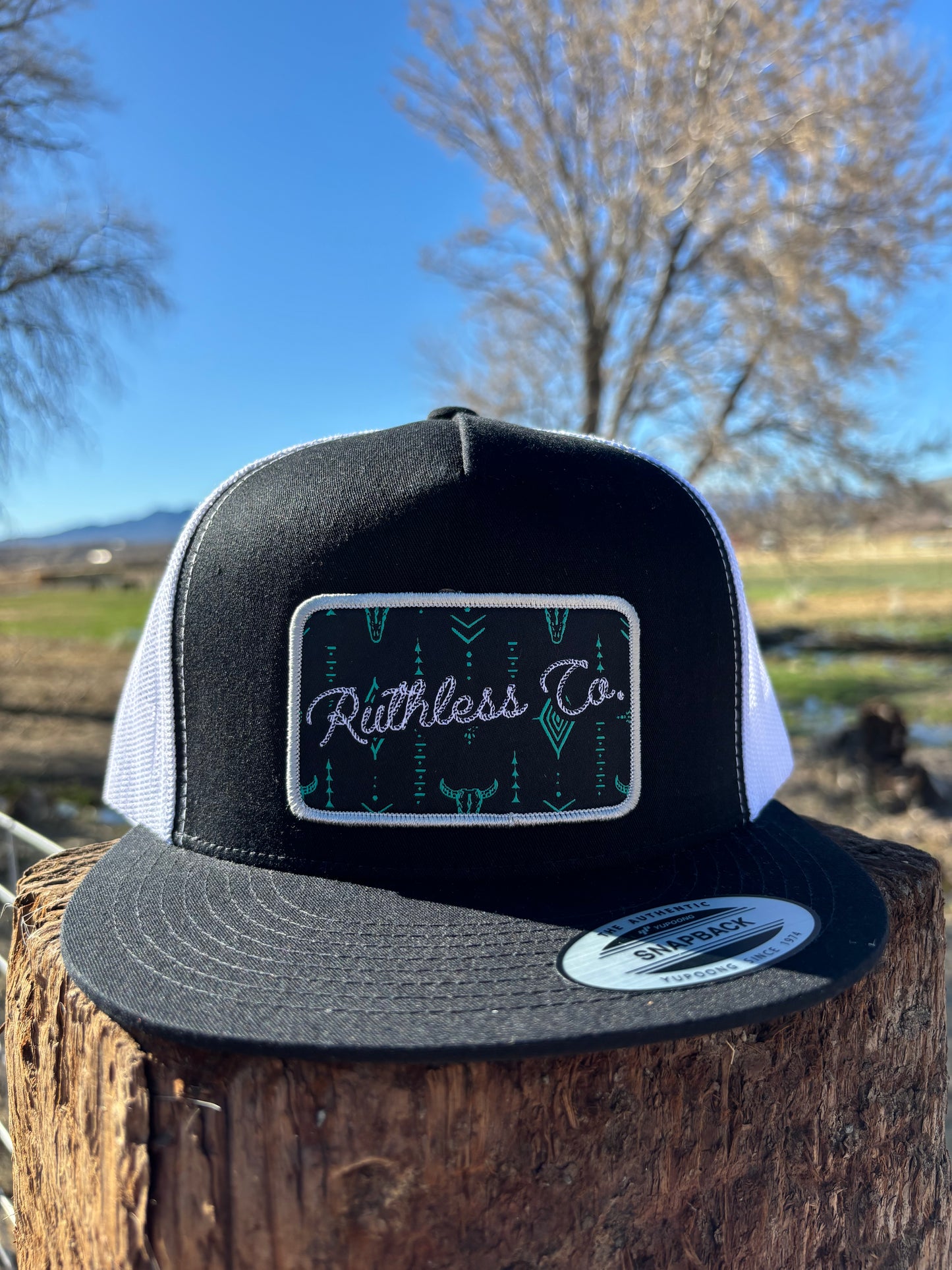 Black/White Rope Black Patch 606